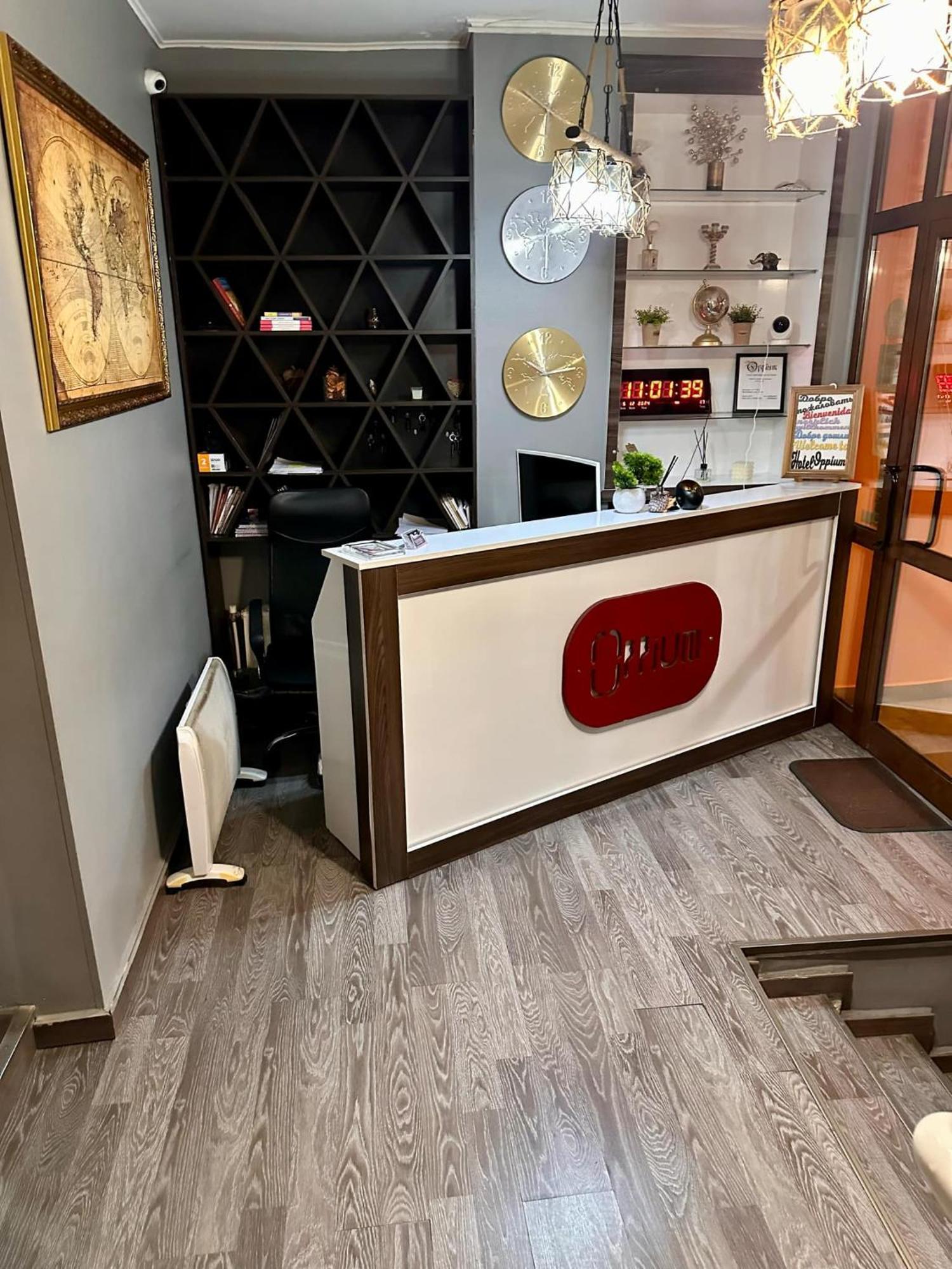 Hotel Oppium Restaurant & Garden Русе Экстерьер фото
