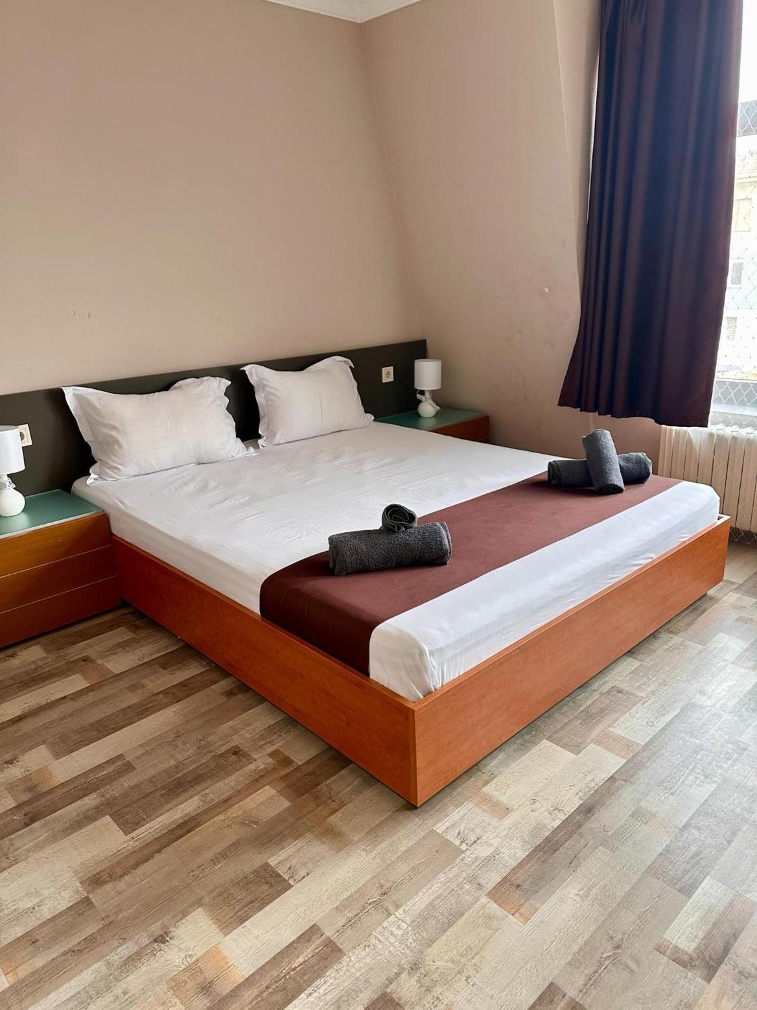 Hotel Oppium Restaurant & Garden Русе Экстерьер фото