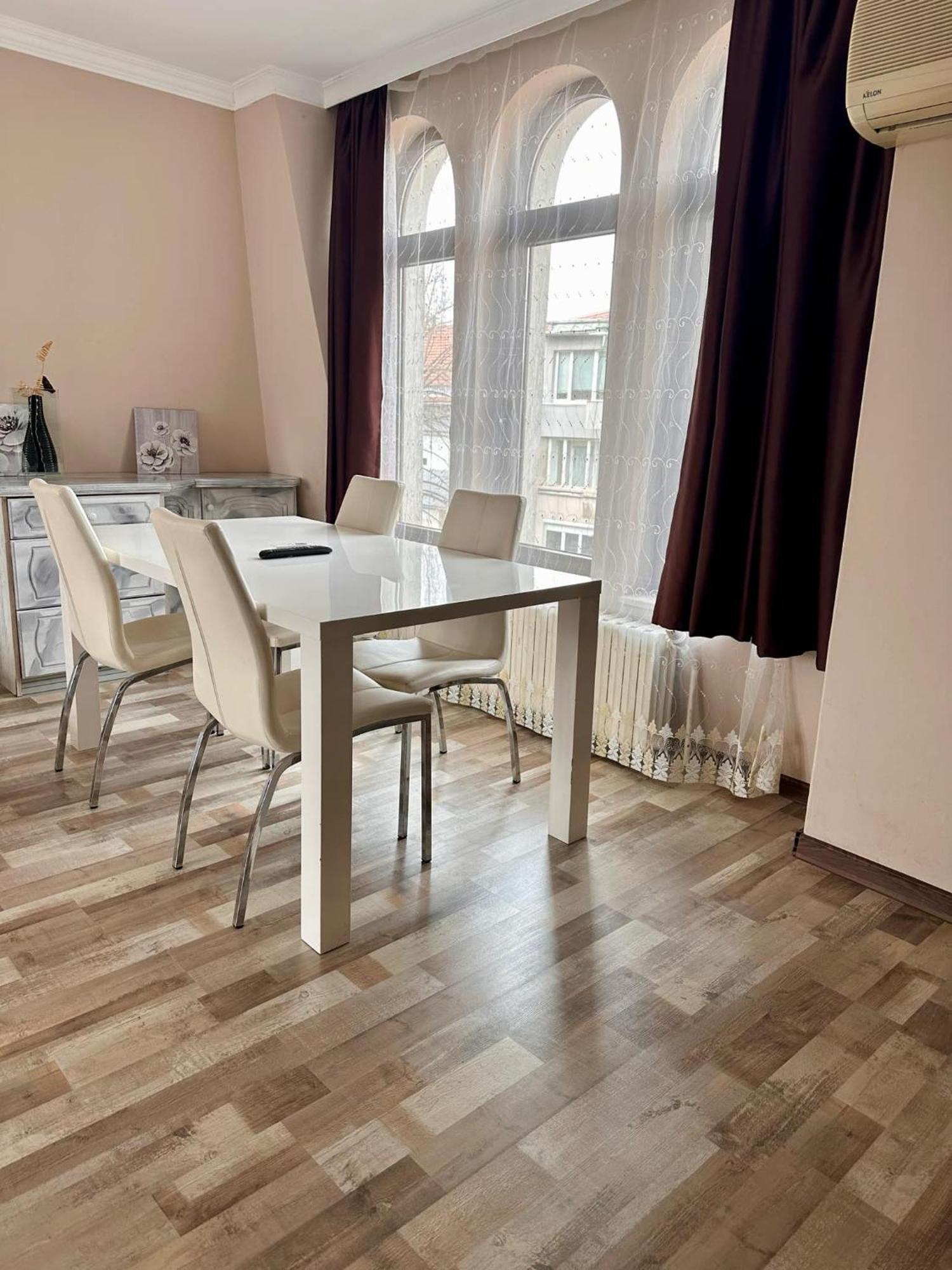 Hotel Oppium Restaurant & Garden Русе Экстерьер фото