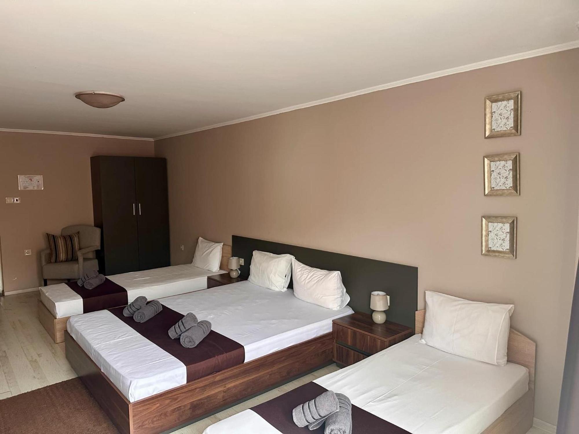 Hotel Oppium Restaurant & Garden Русе Экстерьер фото