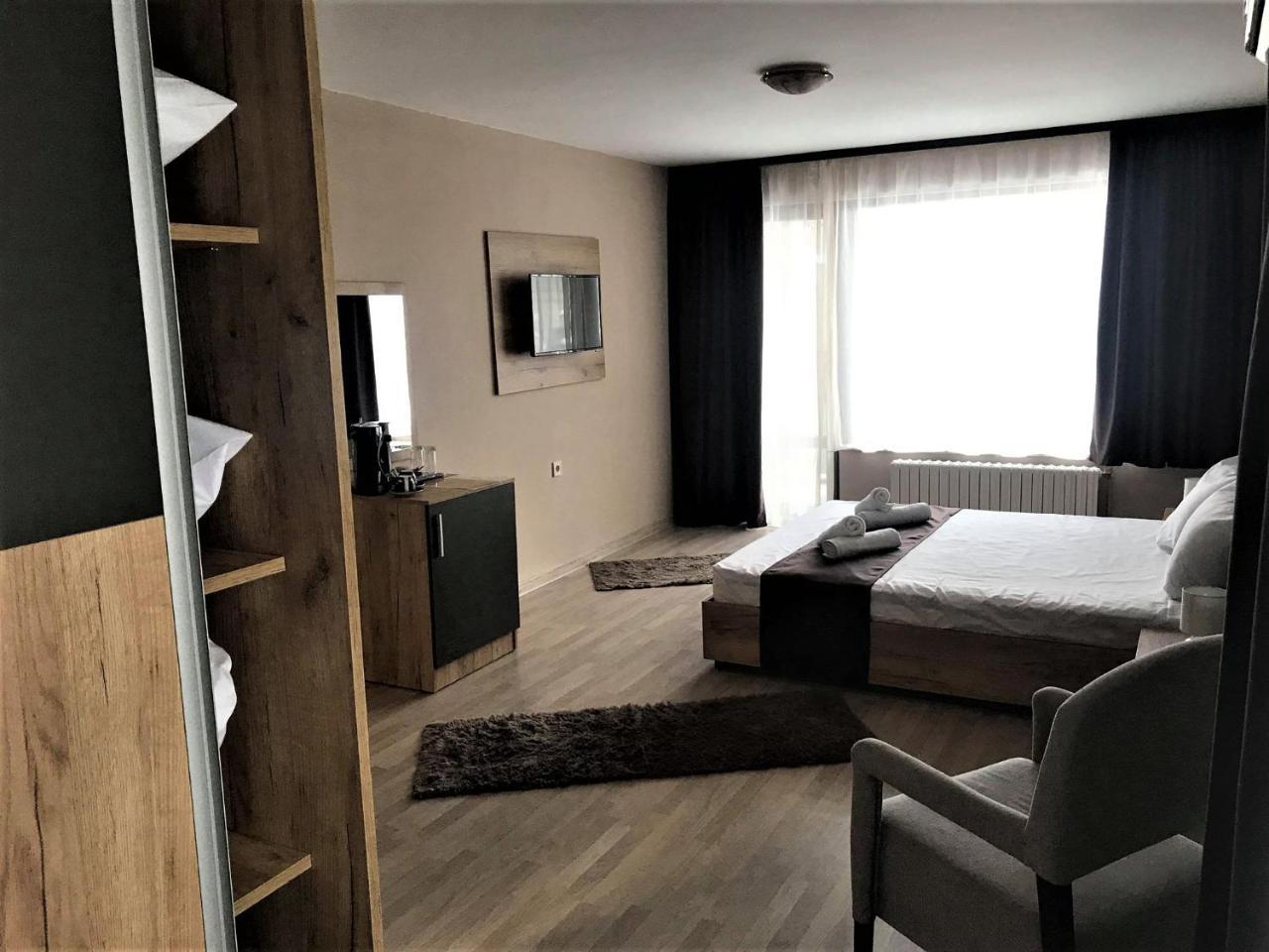 Hotel Oppium Restaurant & Garden Русе Экстерьер фото
