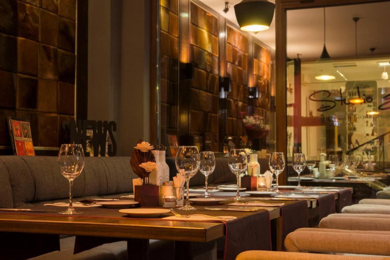 Hotel Oppium Restaurant & Garden Русе Экстерьер фото